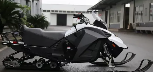 Снегоход ULAR 220 в Березниках