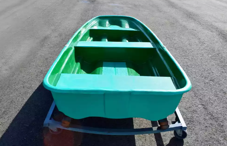 Стеклопластиковая лодка Старт (тримаран) в Березниках