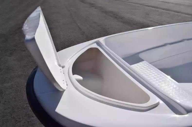 Стеклопластиковая лодка Пингвин (тримаран) в Березниках