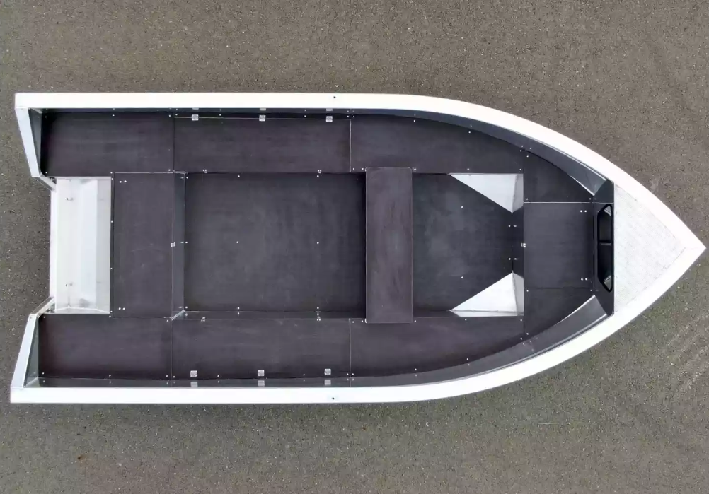 Алюминиевая лодка  Неман-420 в Березниках