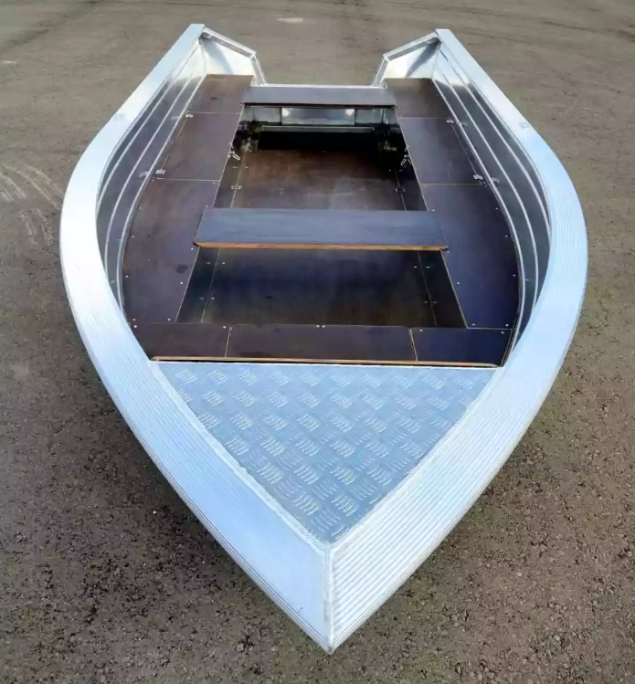 Алюминиевая лодка Неман-400 в Березниках