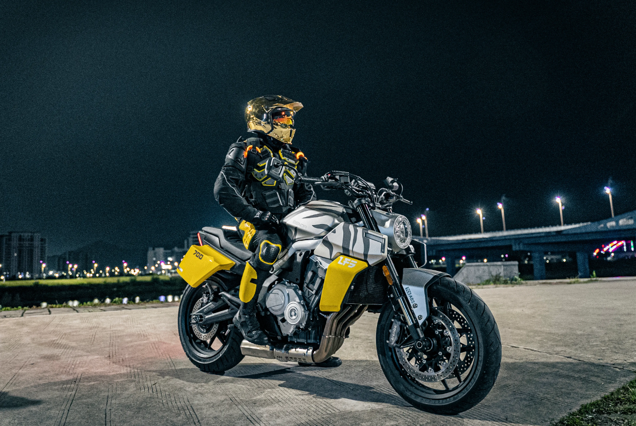 Мотоцикл Benda LFS 700 в Березниках