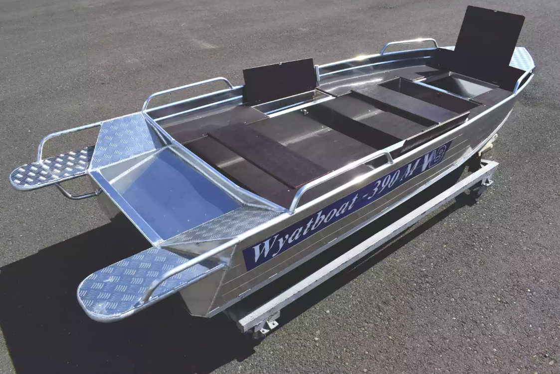 Алюминиевая лодка Wyatboat-390 M в Березниках Алюминиевая лодка Wyatboat-390 M в Березниках
