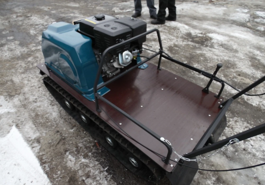 Мотобуксировщик AhtaR LR13 с реверс-вариатором Буран (задний ход) в Березниках