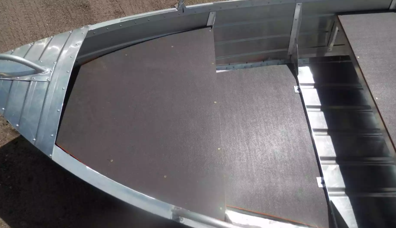 Алюминиевая лодка Вятка-Профи 32 в Березниках