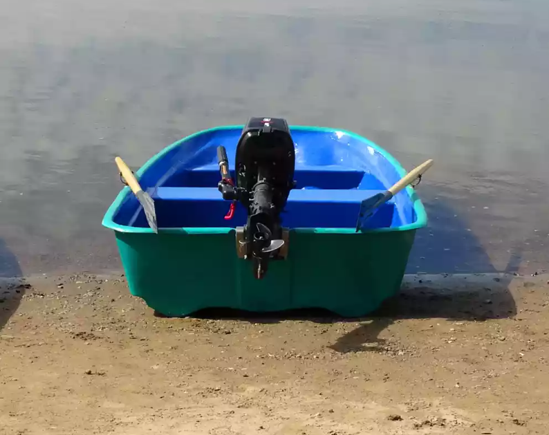 Стеклопластиковая лодка Старт (тримаран) в Березниках