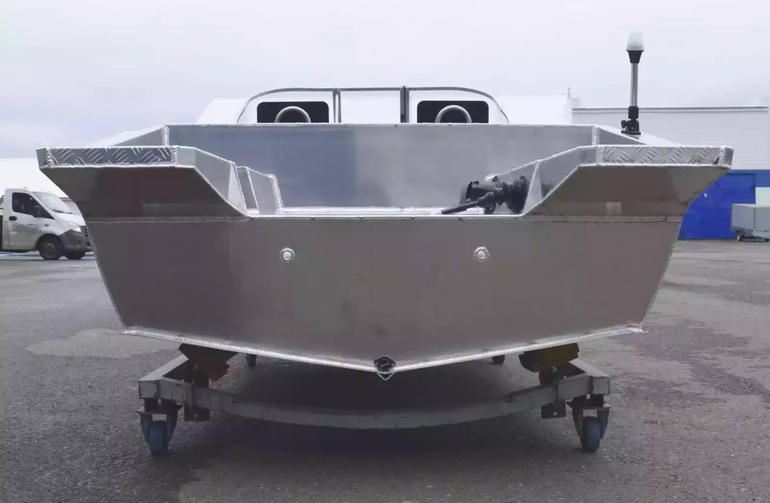 Алюминиевая лодка Neman-400 PRO в Березниках Алюминиевая лодка Neman-400 PRO в Березниках