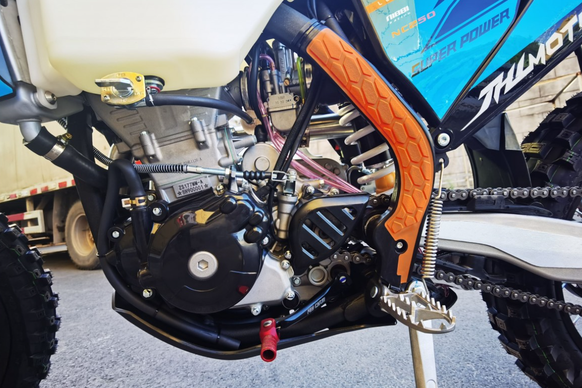 Мотоцикл JHLMOTO JHL Z7 NC250S (177MM-A) в Березниках