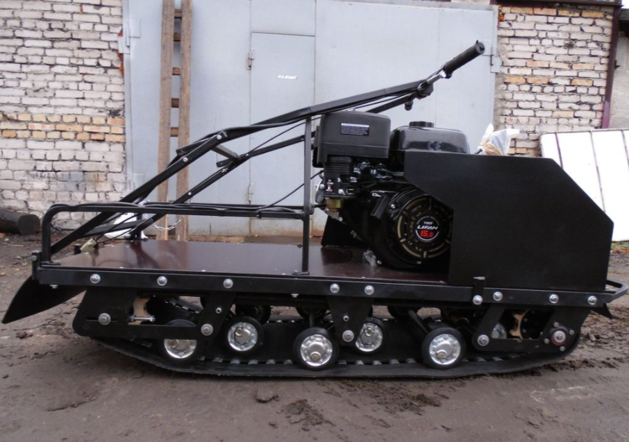 Мотобуксировщик AhtaR Зима 9 л/с с вариатором в Березниках