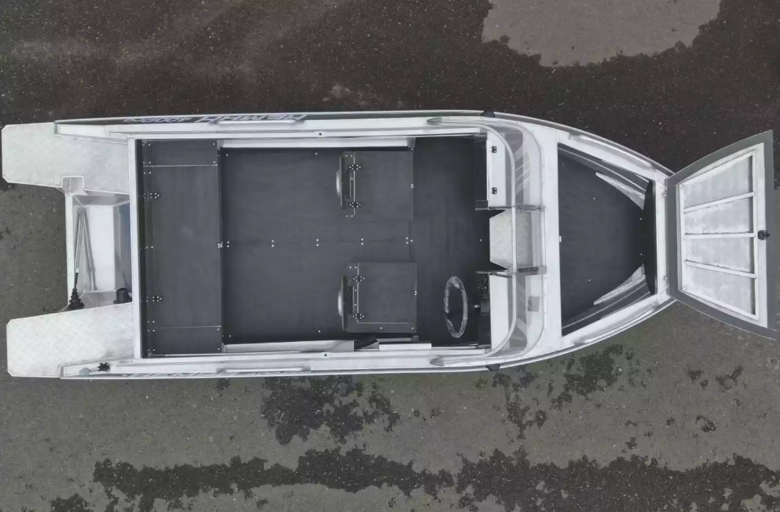 Алюминиевая лодка Neman-400 PRO в Березниках Алюминиевая лодка Neman-400 PRO в Березниках