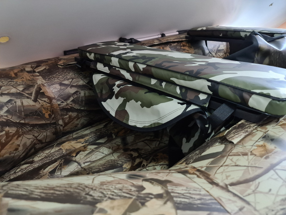 КОМПЛЕКТ МЯГКИХ НАКЛАДОК С СУМКОЙ ДЛЯ ЛОДОК 80Х20 КАМУФЛЯЖ в Березниках