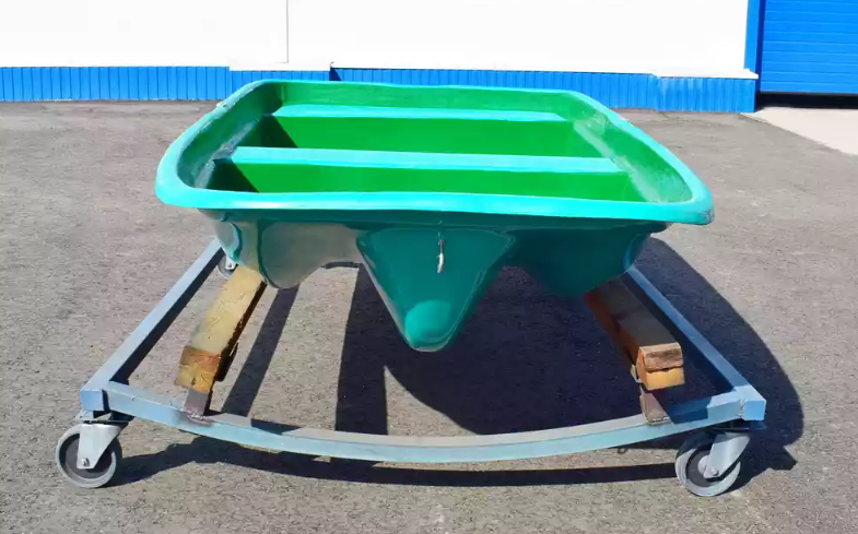 Стеклопластиковая лодка Старт (тримаран) в Березниках