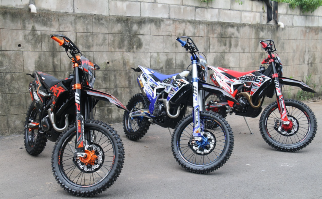 Кроссовый мотоцикл FAIDET NC300S ULTRA WP в Березниках