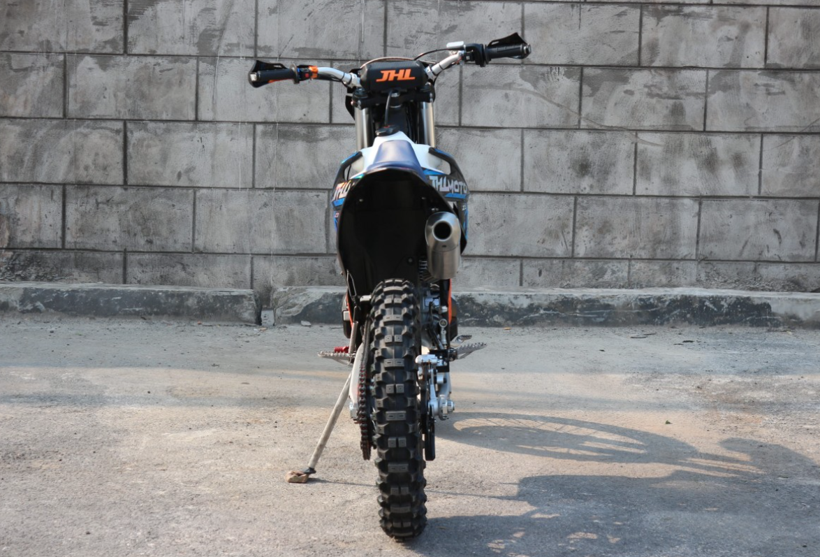 Мотоцикл JHLMOTO JHL Z3 CB250 (172FMM-3A) в Березниках