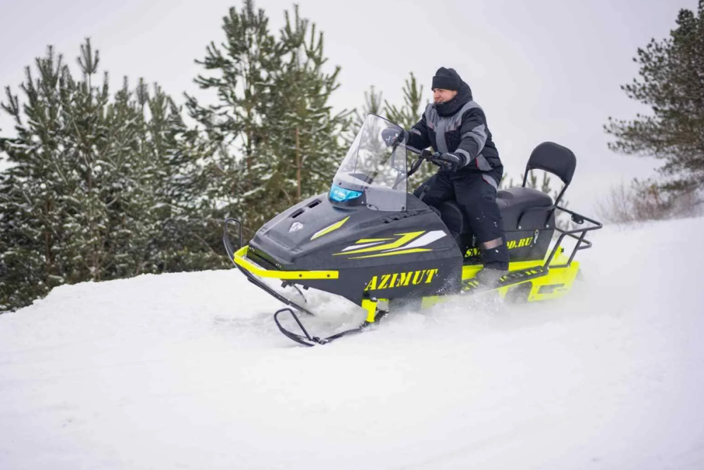 Миниснегоход Бурлак Азимут 24 л.с. , эл.запуск, реверс, тормоз гидравл, капот черный в Березниках