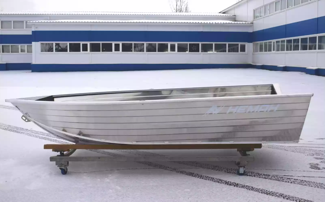 Алюминиевая лодка Неман-400 в Березниках