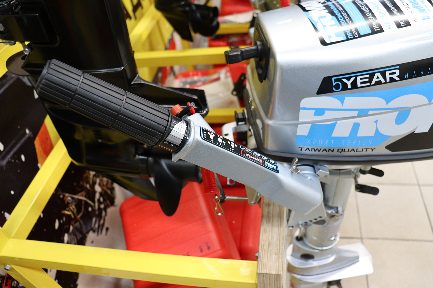 Лодочный мотор PROMAX SP5FHS (внешний бак 12 л) в Березниках