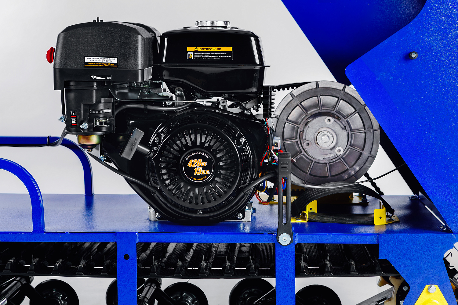 Мотобуксировщик SNOW DOG 17 с эл. запуском (DINKING) в Березниках