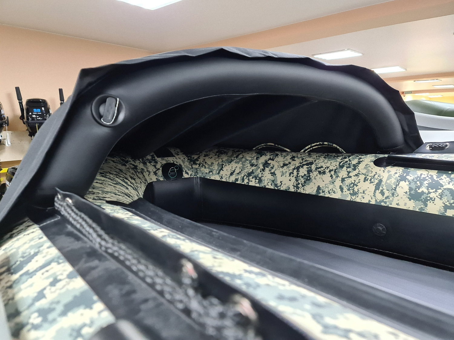 КОМПЛЕКТ НОСОВОГО ТЕНТА К ЛОДКЕ SMARINE AIR MAX 330 ЧЕРНЫЙ в Березниках