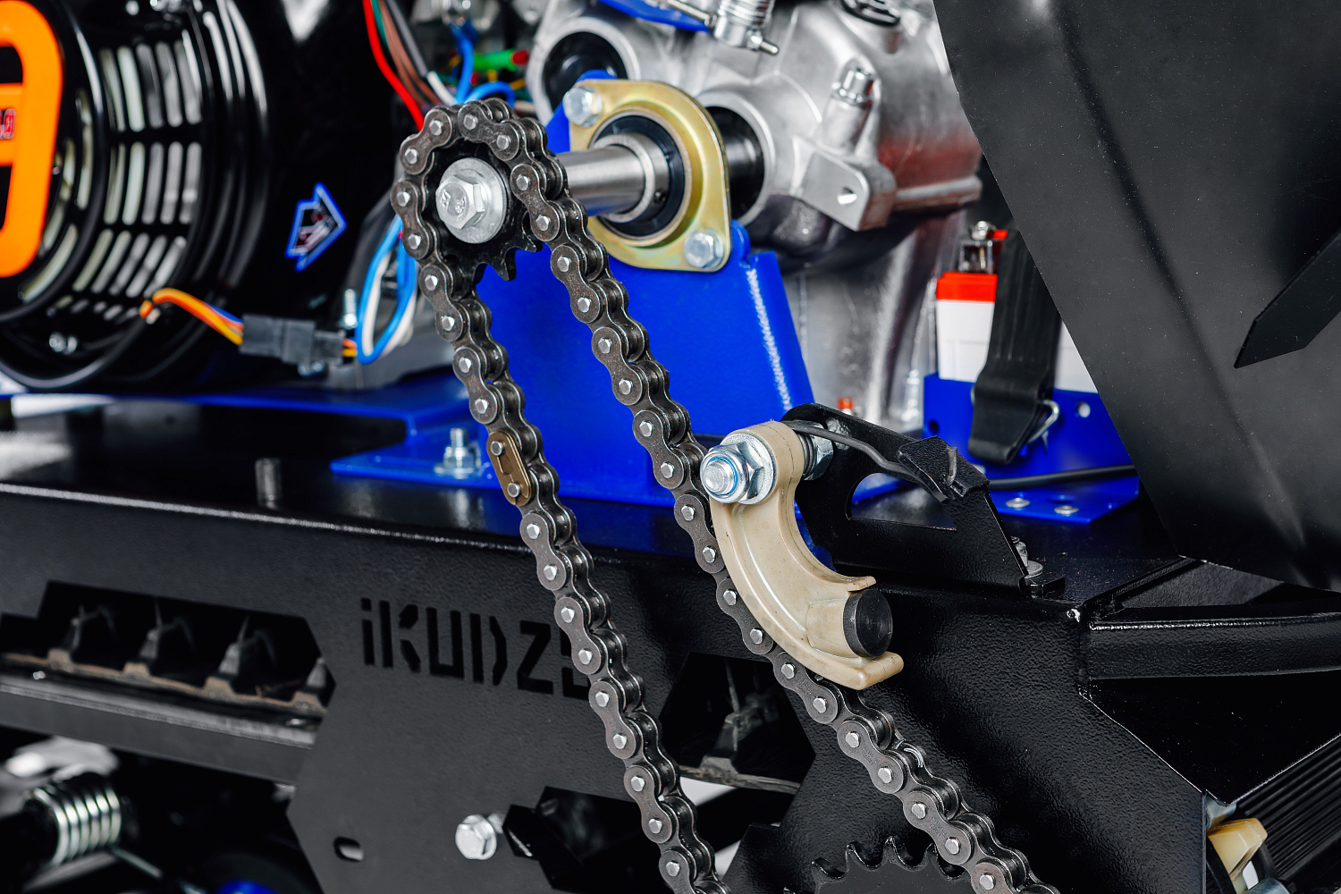 МОТОБУКСИРОВЩИК IKUDZO LONG 2.0 1700/500 EKR19 в Березниках