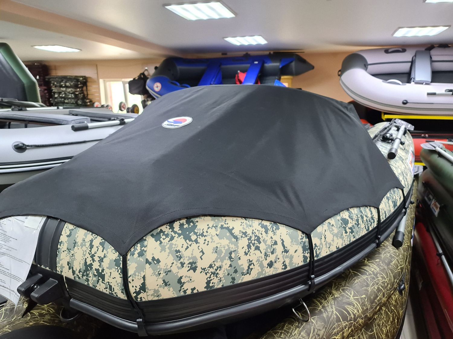 КОМПЛЕКТ НОСОВОГО ТЕНТА К ЛОДКЕ SMARINE AIR MAX 330 ЧЕРНЫЙ в Березниках